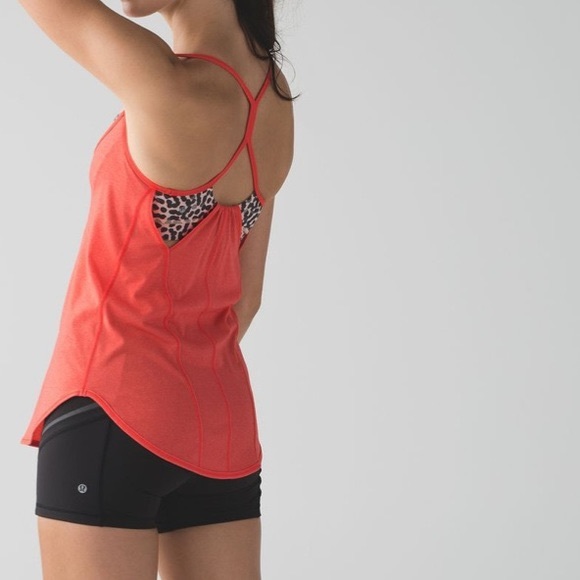 Lululemon Roll Out Tank - Picture 2 of 8